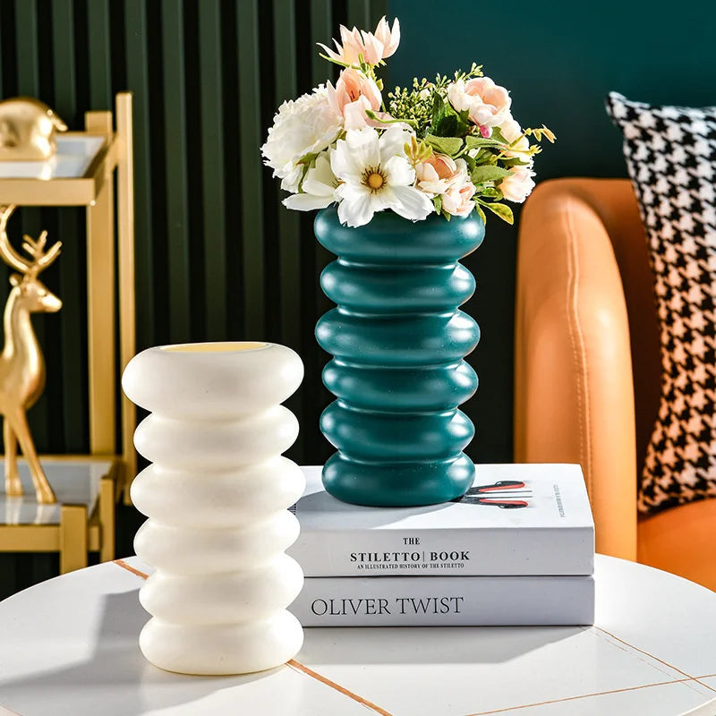 Nordic Plastic Spiral Flower Vase