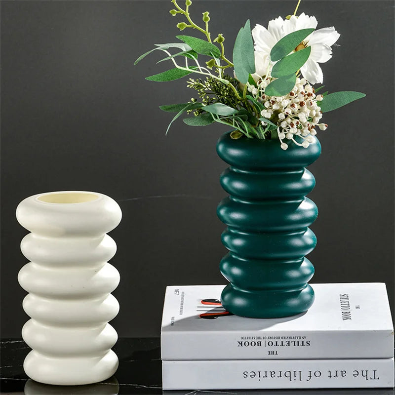 Nordic Plastic Spiral Flower Vase